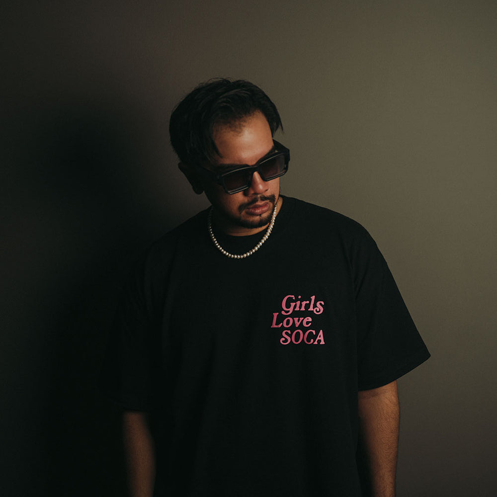 Girls Love Soca T-Shirt - Black